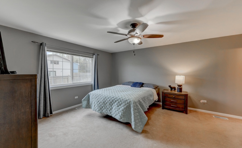 1315 Woodhollow Court-14