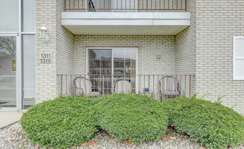 1315 Woodhollow Court-2