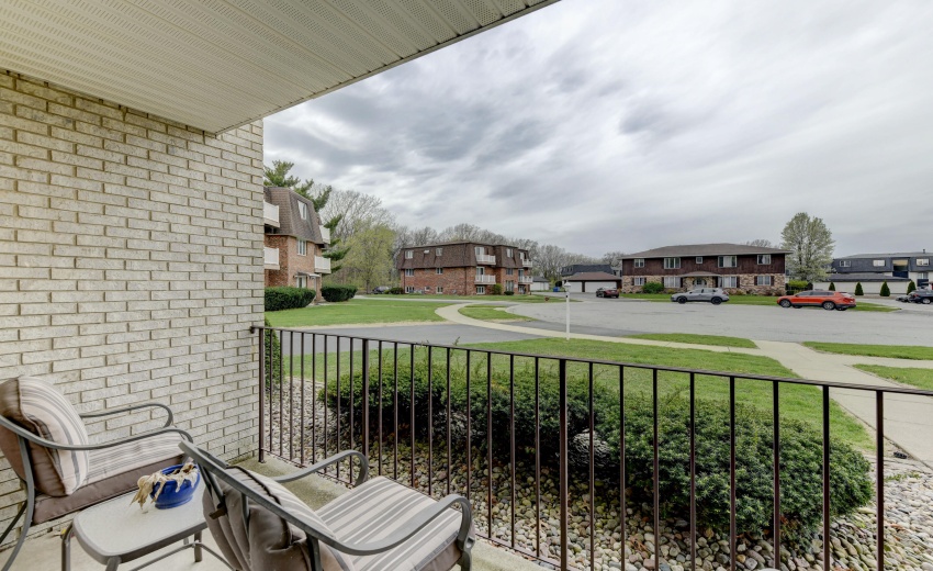 1315 Woodhollow Court-16