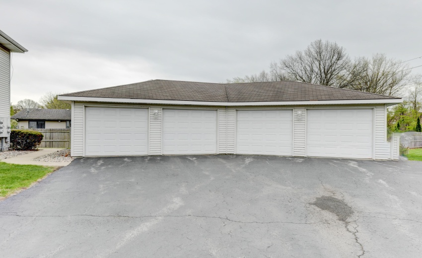 1315 Woodhollow Court-3