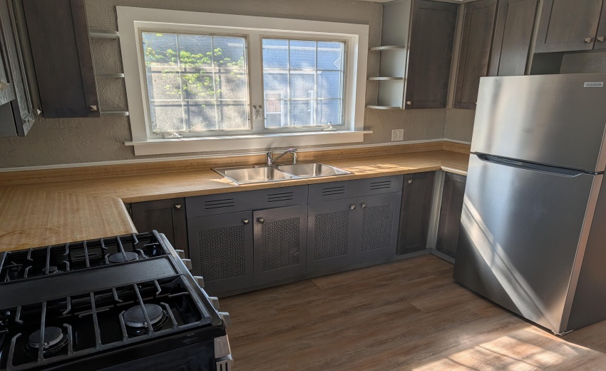 PXL_20260416_205307590