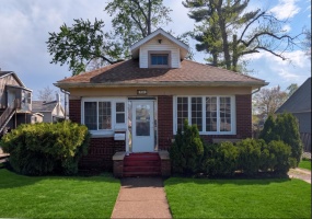 715 Pearl Street, Michigan City, Indiana, 2 Bedrooms Bedrooms, 6 Rooms Rooms,1 BathroomBathrooms,Residential,For Sale,Pearl,NRA837295