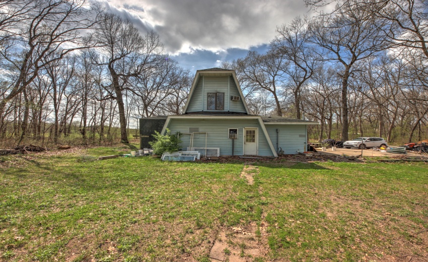 IMG_0514_5_6_7_8_9Interior 3