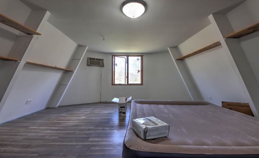 IMG_0580_1_2_3_4_5Interior 3