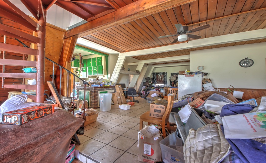 IMG_0616_17_18_19_20_21Interior 3