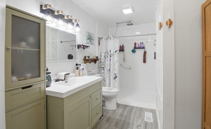 13-web-or-mls-img_0029 toni b. (sharon)