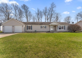 706 Alan John Drive, Westville, Indiana, 3 Bedrooms Bedrooms, 8 Rooms Rooms,2 BathroomsBathrooms,Residential,For Sale,Alan John,NRA836076