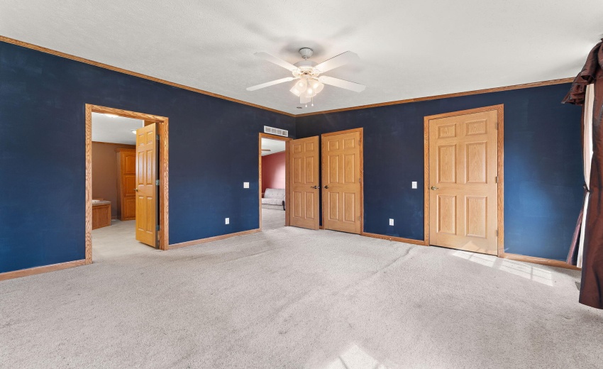 Primary Bed with Large Walk-in Closet