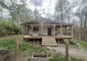 8940 Bean Blossom Road, Trafalgar, Indiana, 2 Bedrooms Bedrooms, 5 Rooms Rooms,1 BathroomBathrooms,Residential,For Sale,Bean Blossom,NRA837462