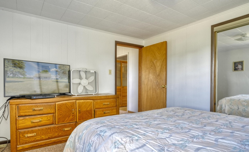 14273 Primary bedroom 2