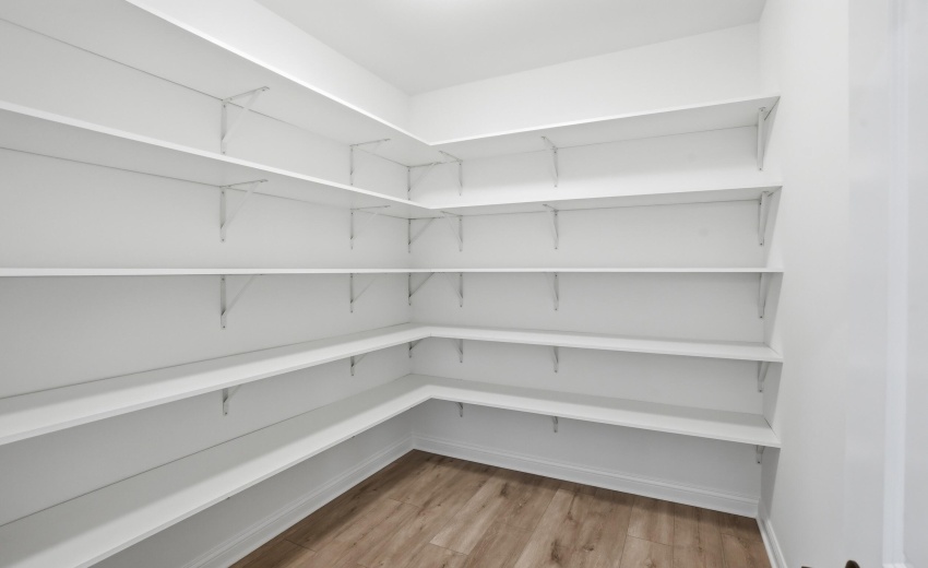 walk-in pantry