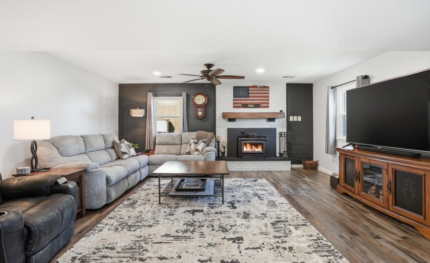 DSC03700_with_fire 2