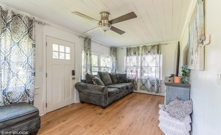 04_13861-Butternut-St_Living-Room_Print