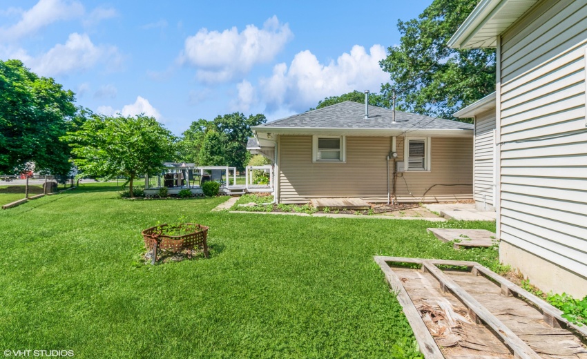 18_13861-Butternut-St_Rear-View_Print