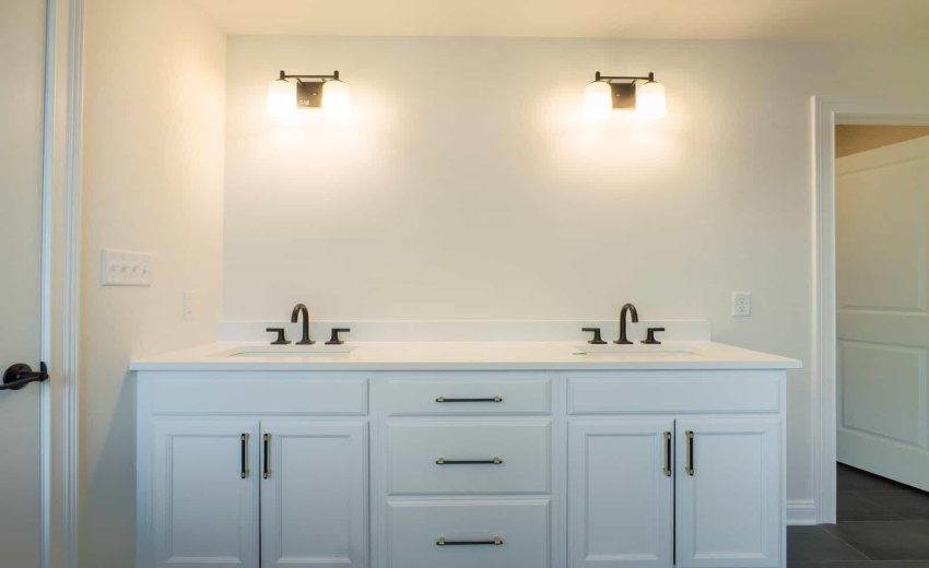 Huxley-Master-Bath-3