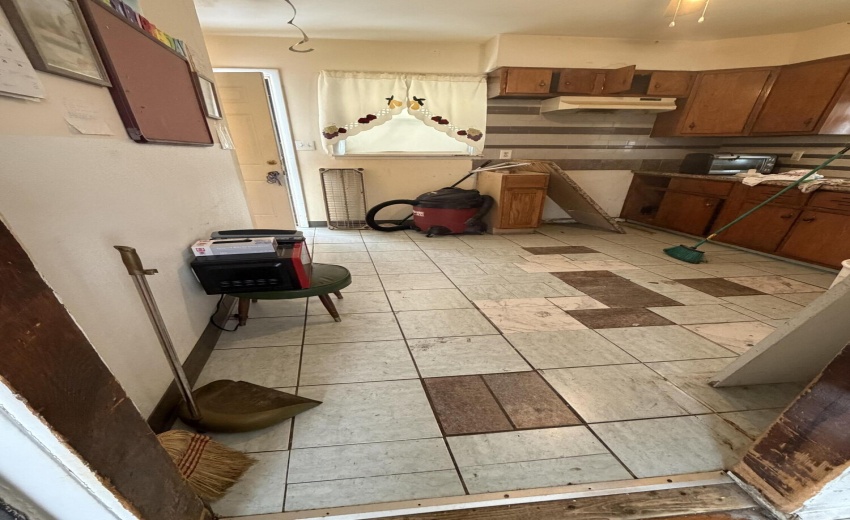 12_beyc69e84218a4a81