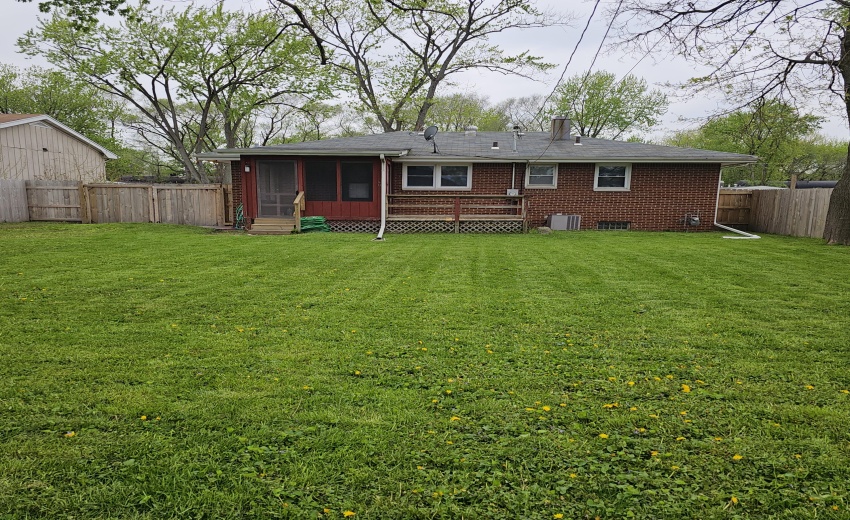 back yard showing deck and scrn porch