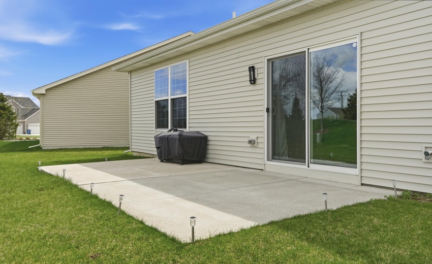 Upgraded Oversized Patio