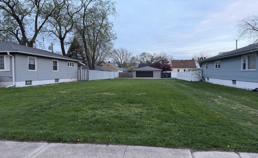 7413 Harrison