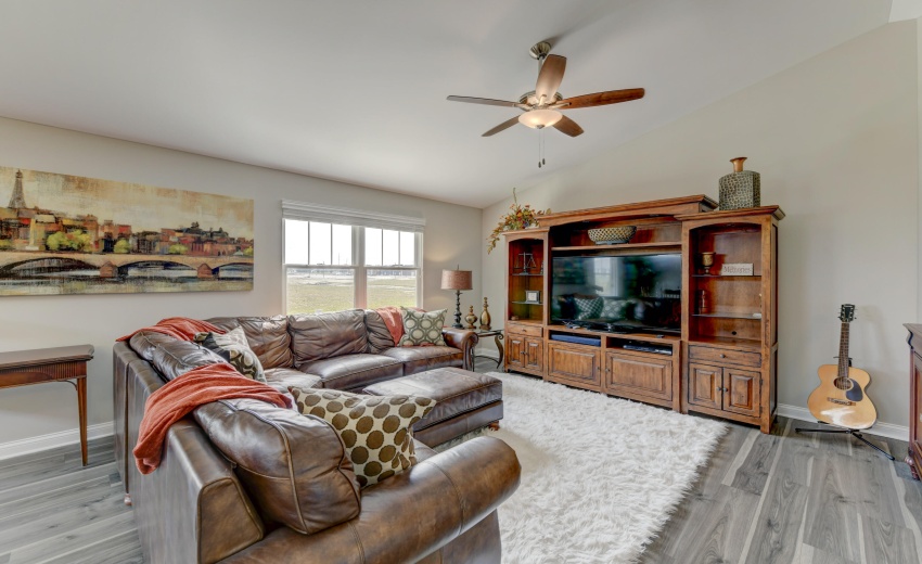 8595 Larkspur Terrace-14