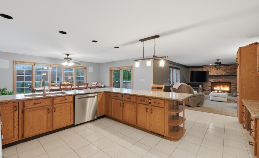 19_019_dscf7899_with_fire