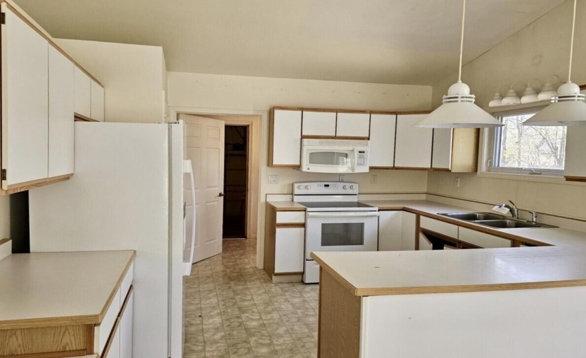 eebe6668-96ea-46bc-a90b-1238c3b3d4f8