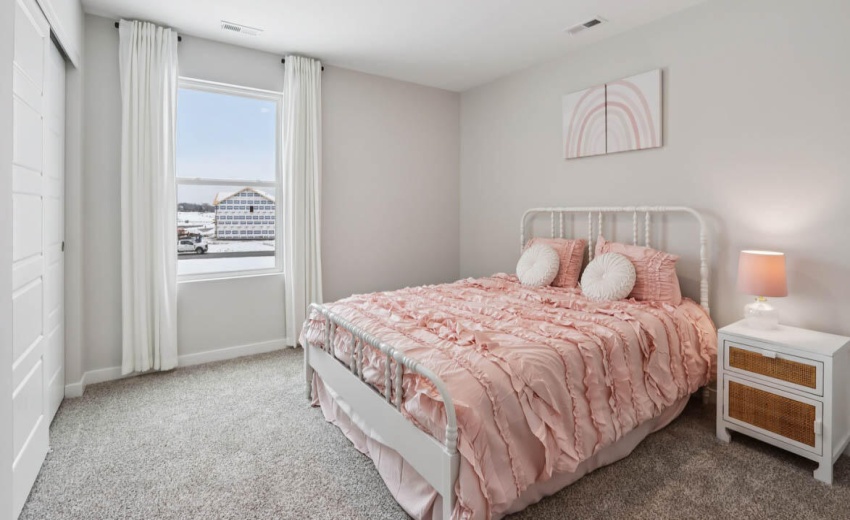 19-web-or-mls-Old Castle Rd-S0201-019