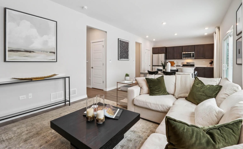 8-web-or-mls-Old Castle Rd-S0201-008