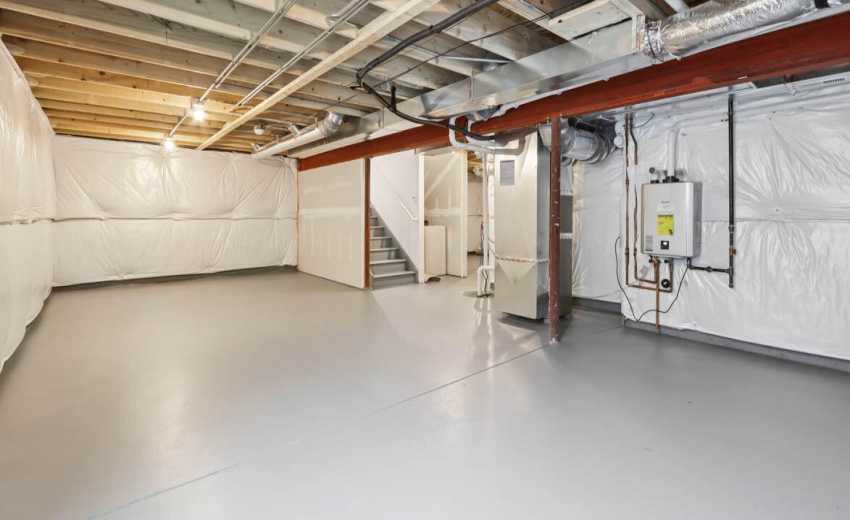 40-web-or-mls-Old Castle Rd-S0201-040