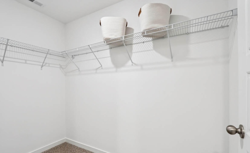 33-web-or-mls-Old Castle Rd-S0201-033