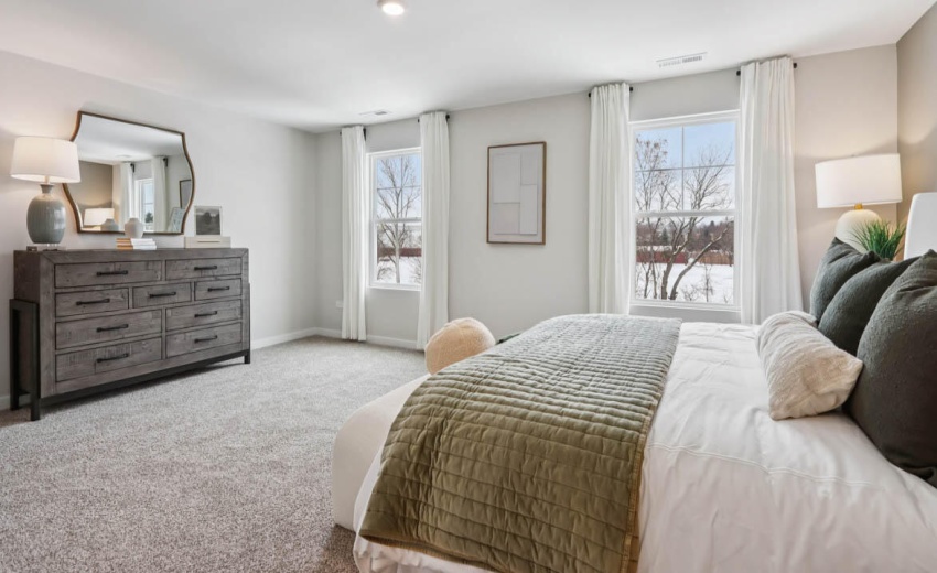 32-web-or-mls-Old Castle Rd-S0201-032