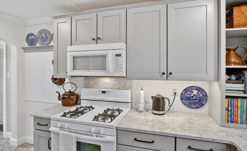 17-456-E-650-S-WindowStill