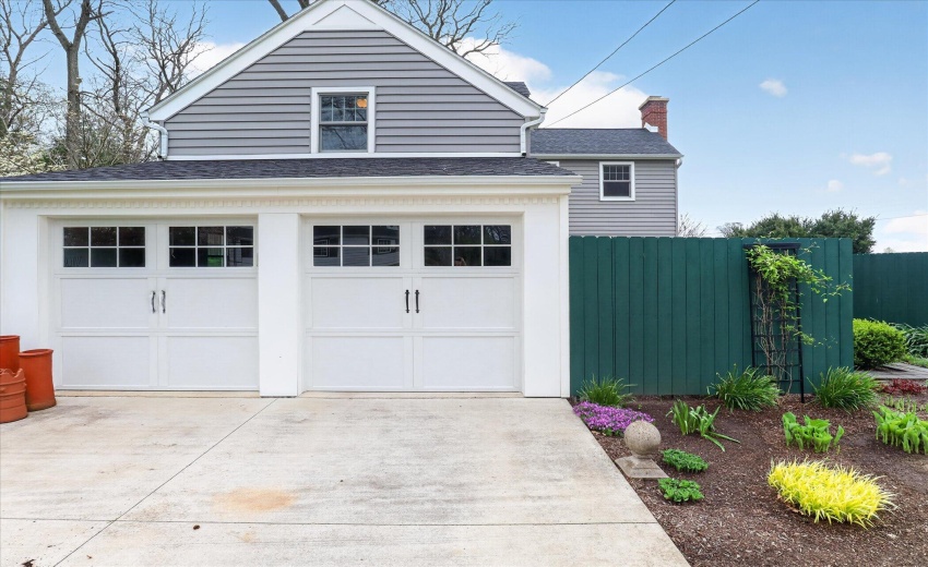 46-456-E-650-S-WindowStill