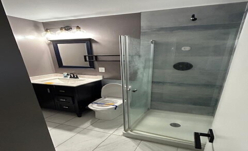 3 4 bath in primary bedroom