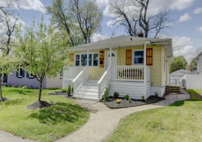 6926 Alexander Avenue, Hammond, Indiana, 5 Bedrooms Bedrooms, 7 Rooms Rooms,2 BathroomsBathrooms,Residential,For Sale,Alexander,NRA837766