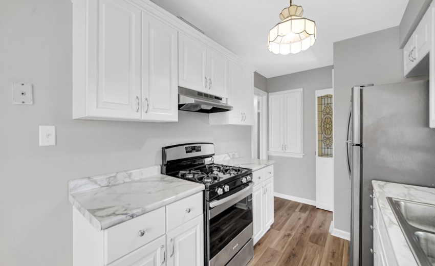 Stainless Steel Appliances Included!