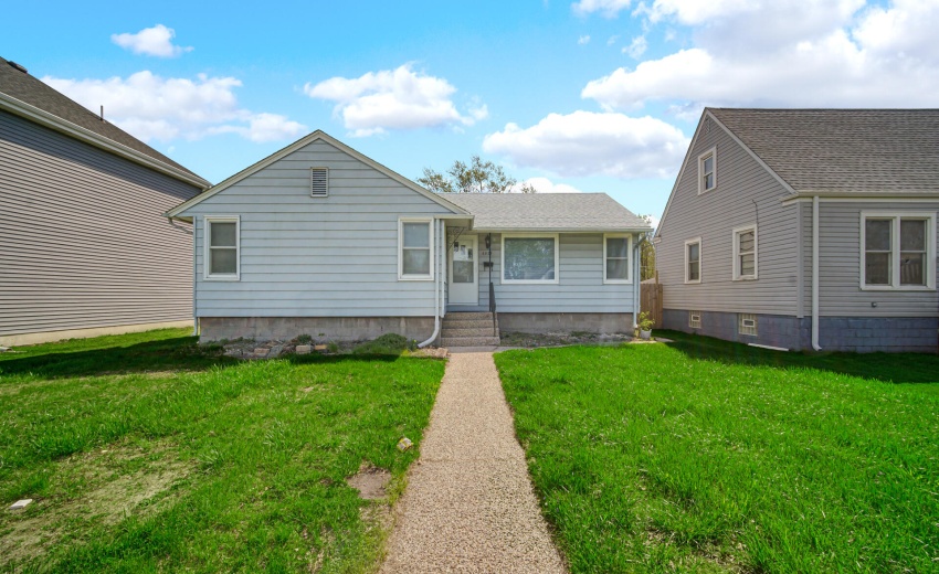 6525 California, Welcome Home!