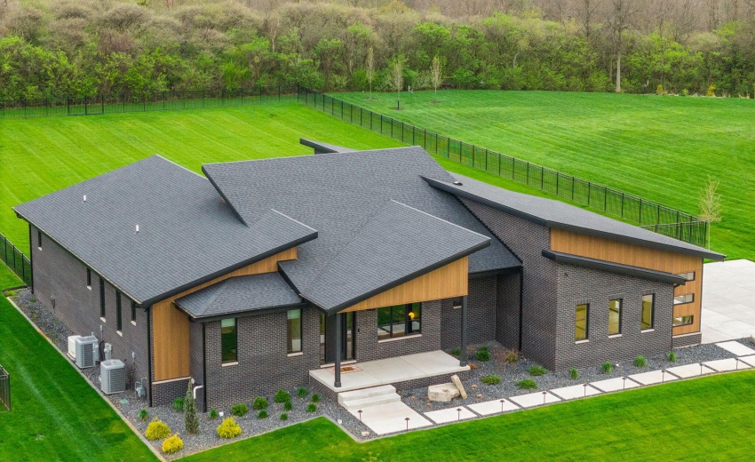 4-web-or-mls-DJI_20260415165025_0919_D