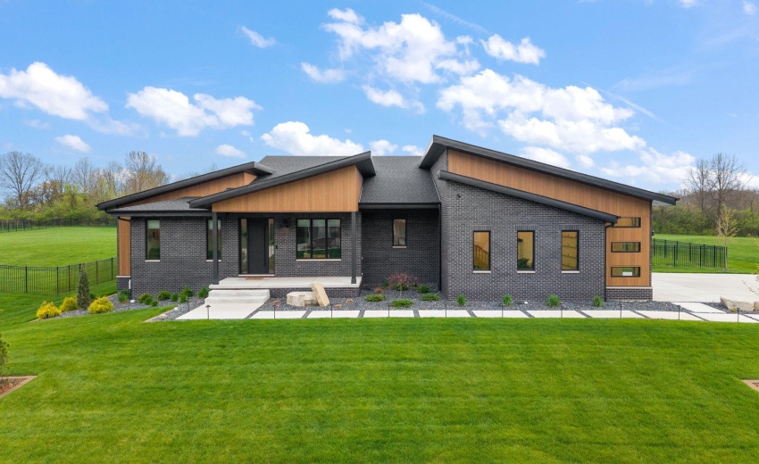 98-web-or-mls-DJI_20260415164847_0913_D