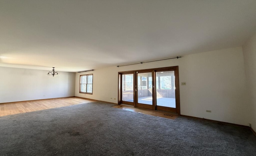 living room -dining room