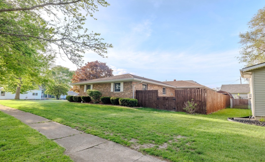 23 S ILLINOIS ST REMINGTON-29