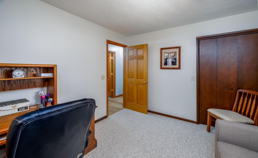 23 S ILLINOIS ST REMINGTON-25