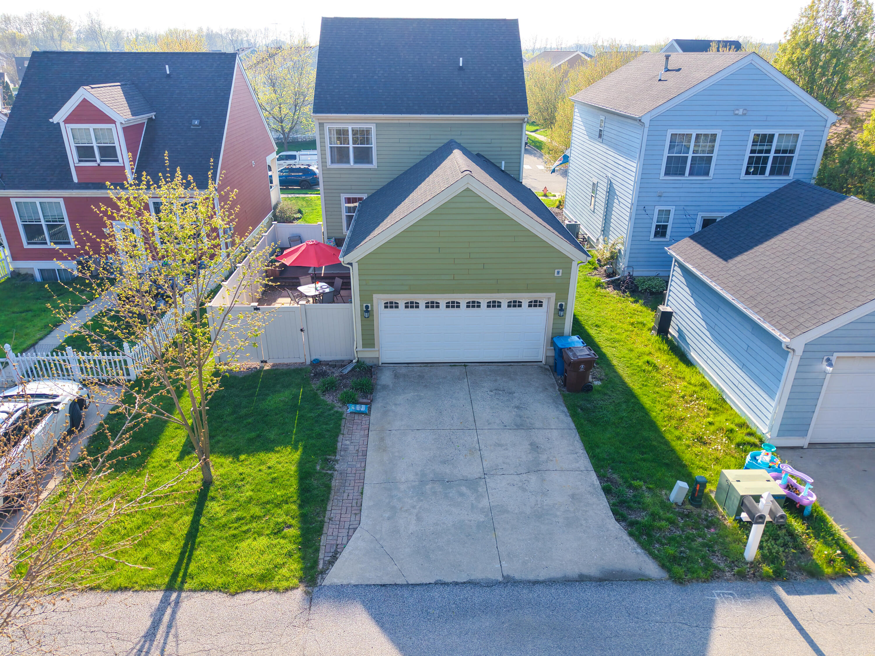 Driveway with additional parking