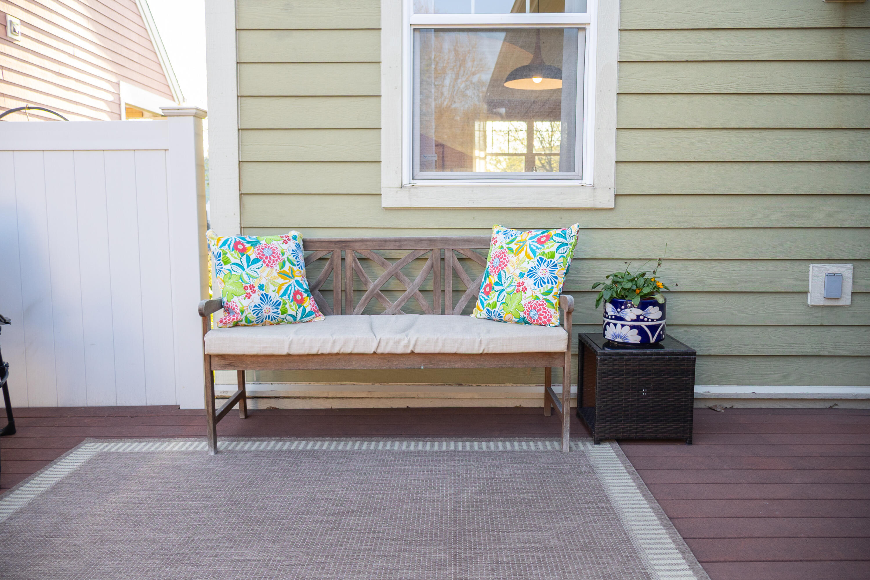 Deck with composite decking