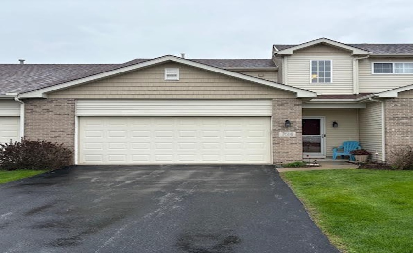 7614 111th Lane, Crown Point, Indiana, 2 Bedrooms Bedrooms, 5 Rooms Rooms,2 BathroomsBathrooms,Residential,For Sale,111th,NRA837831