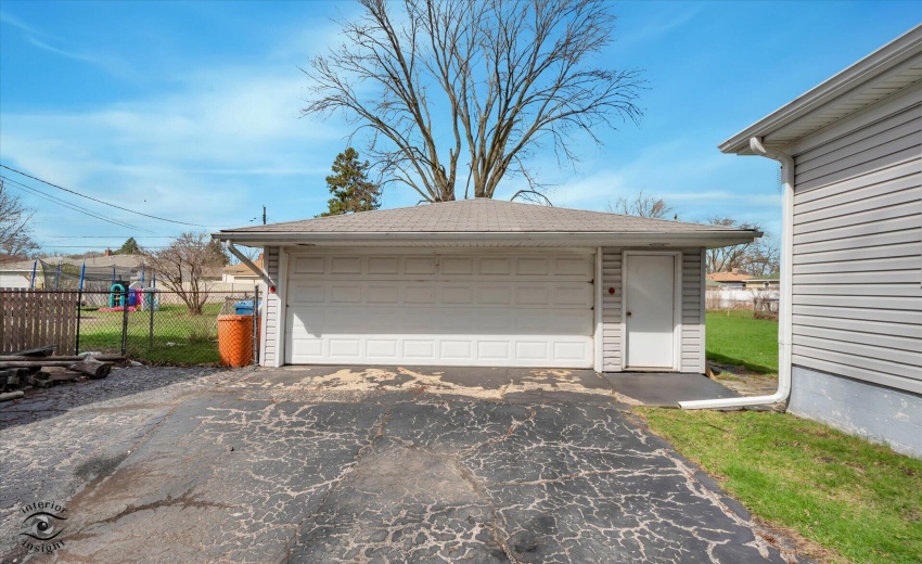 27-Garage
