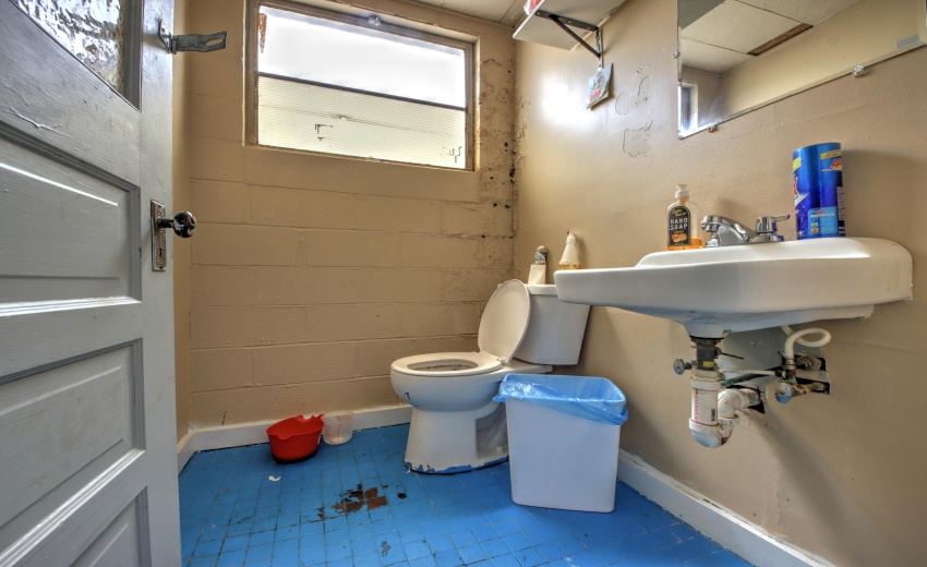 IMG_0748_49_50_51_52_53Interior 3