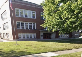 311 Court Street, Crown Point, Indiana, 1 Bedroom Bedrooms, 4 Rooms Rooms,1 BathroomBathrooms,Residential Lease,For Sale,Court,NRA837862