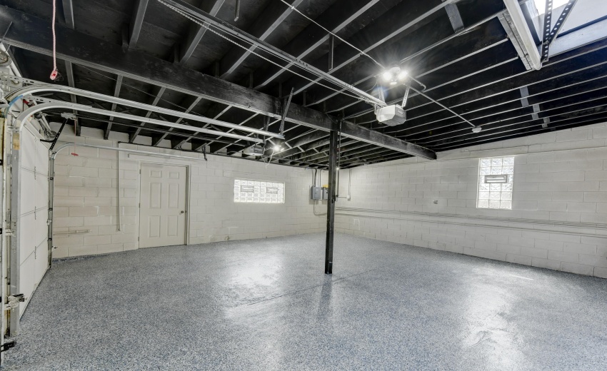 6525 Kennedy-20