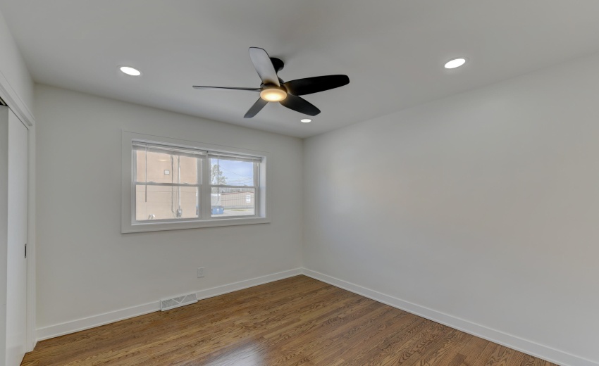 6525 Kennedy-18